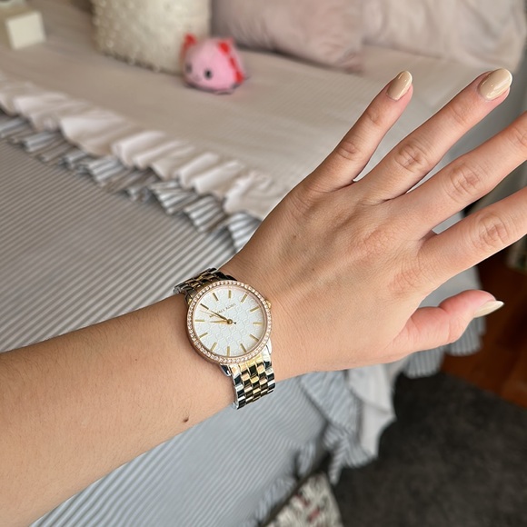 Michael Kors Tri-tone watch - Picture 3 of 4